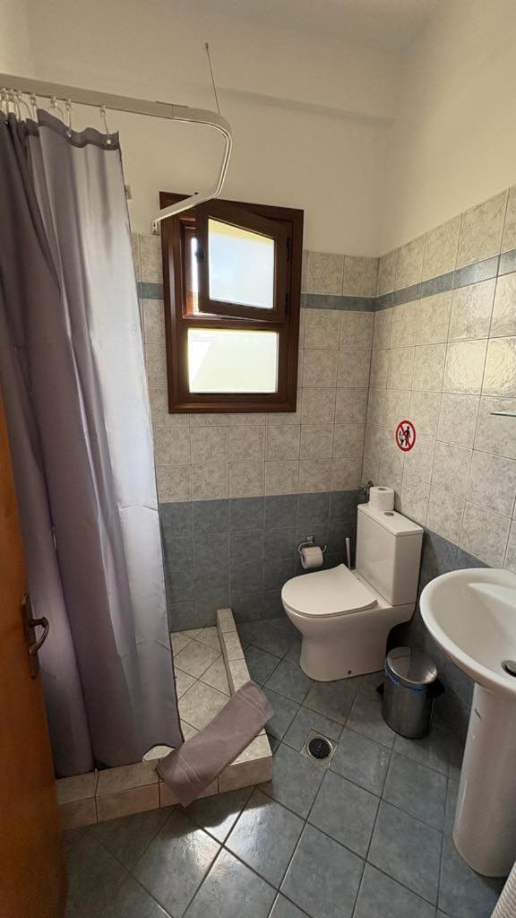Romanza Rooms Poúlithra Exteriér fotografie